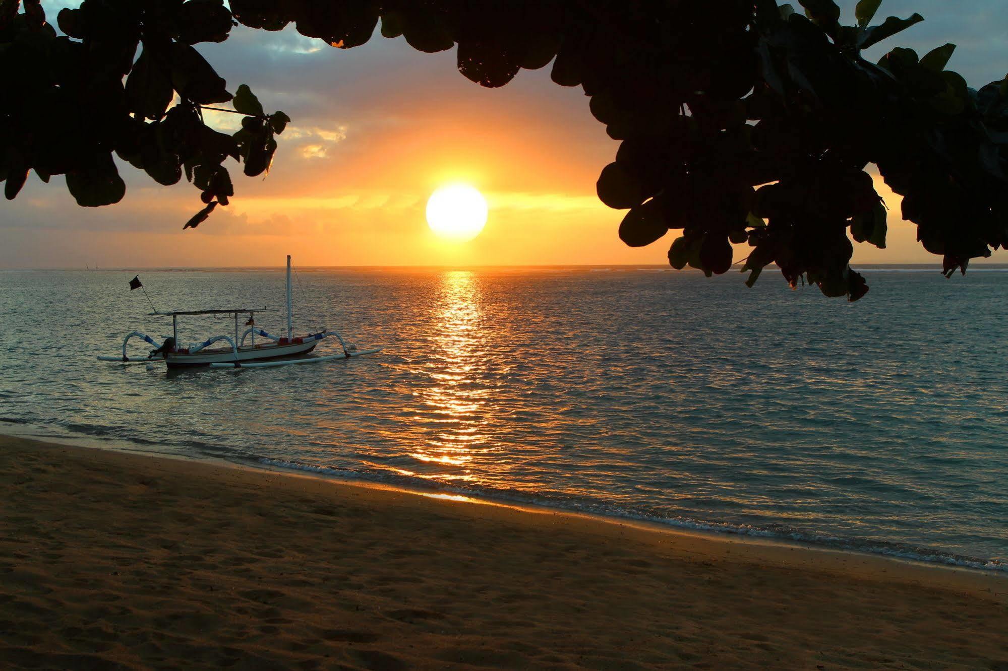 Hotel Nesa Sanur Zewnętrze zdjęcie